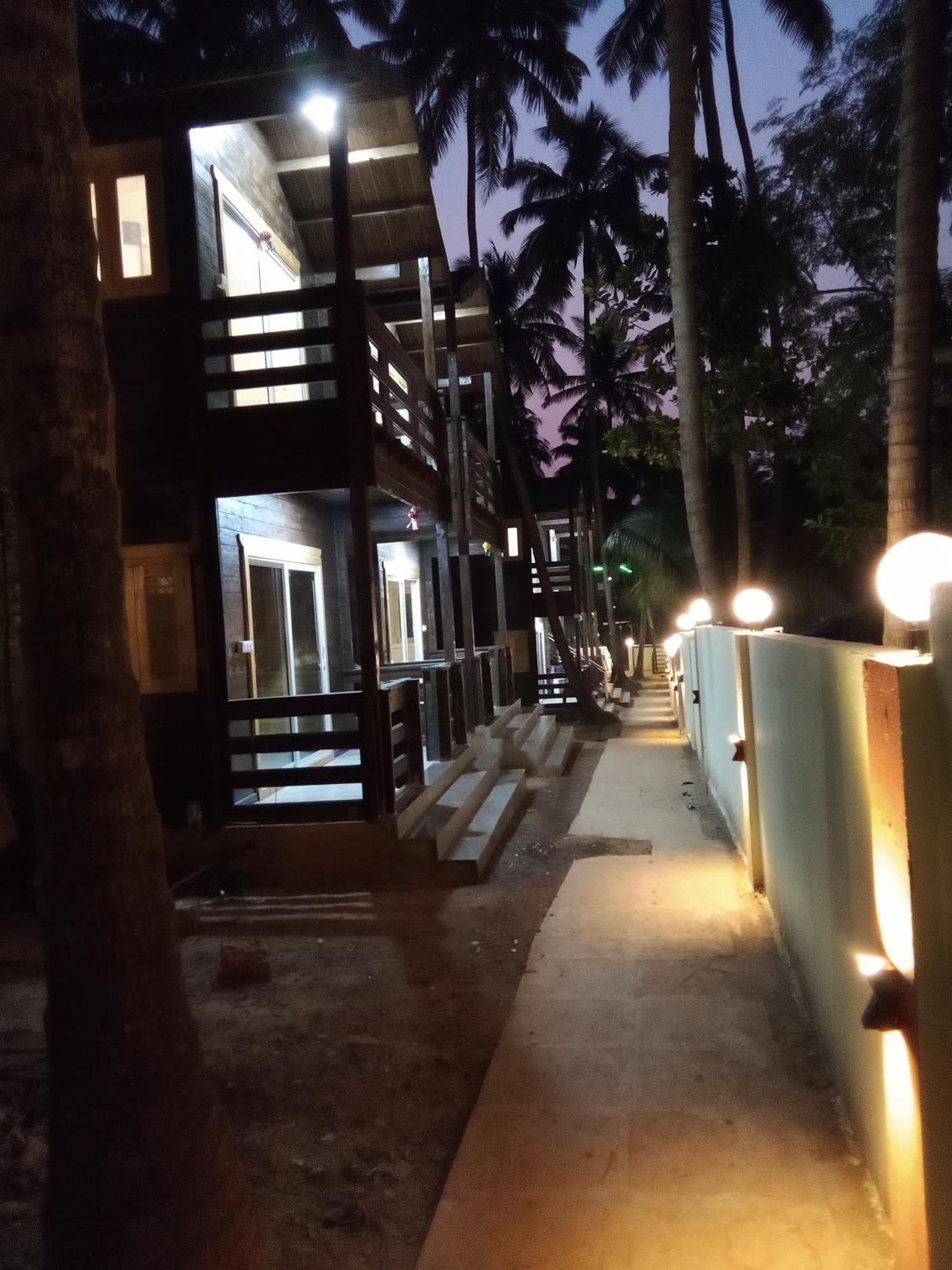 The Cool Huts Hotel Ashvem Beach Ngoại thất bức ảnh